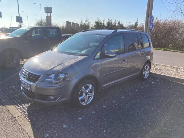Volkswagen Touran - фото 3