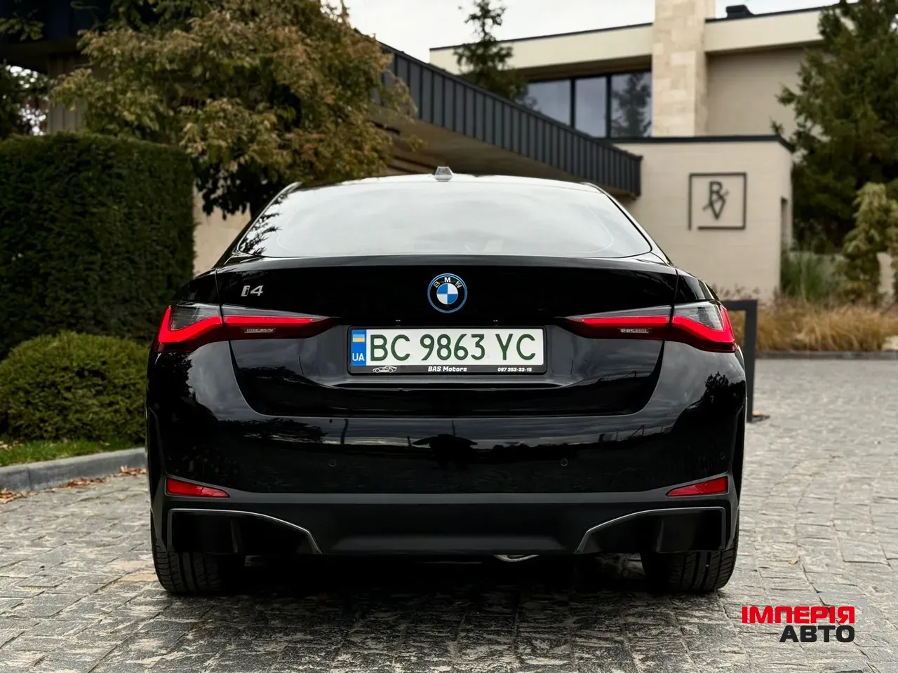 BMW i4 - фото 11