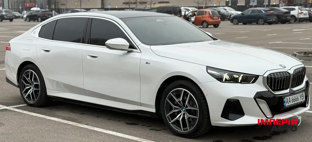 BMW i5 - фото 22