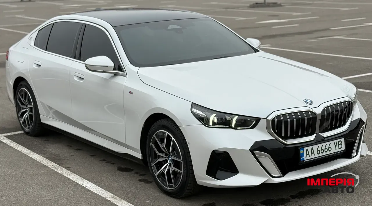 BMW i5 - фото 23