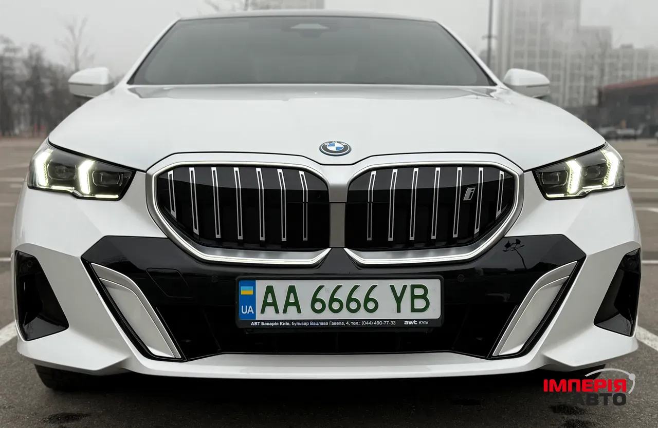 BMW i5 - фото 2