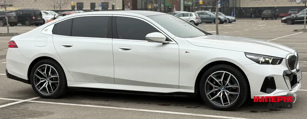 BMW i5 - фото 21