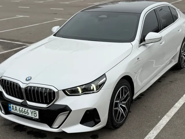 BMW i5 - фото 3