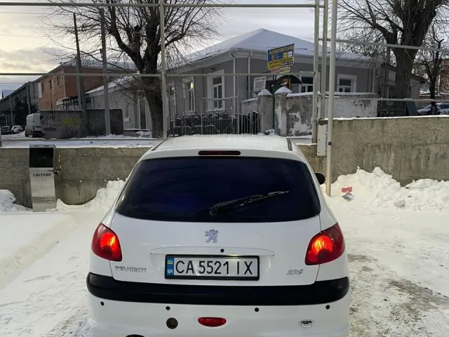 Peugeot 206 - фото 3