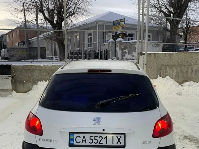 Peugeot 206 - фото 4