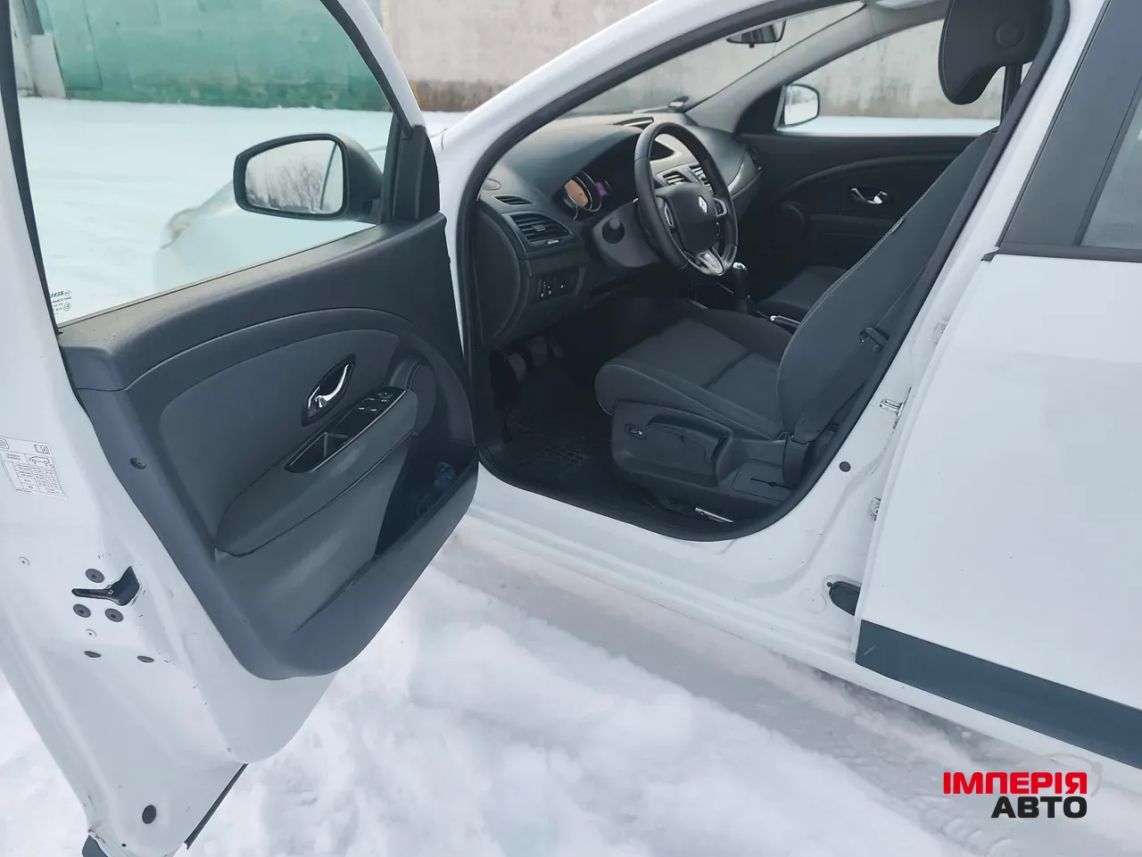 Renault Megane - фото 19