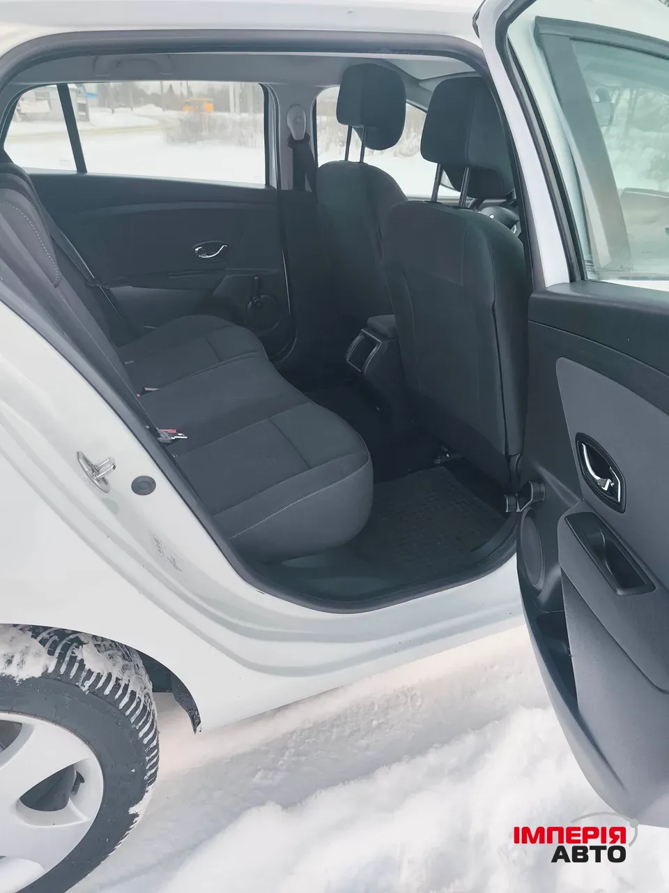 Renault Megane - фото 17