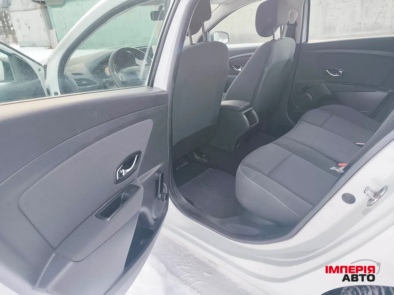 Renault Megane - фото 18