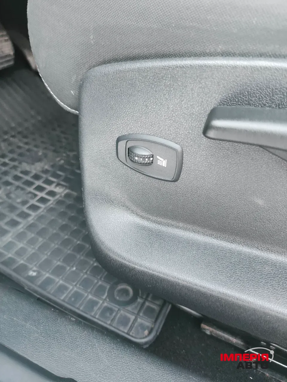 Renault Megane - фото 24