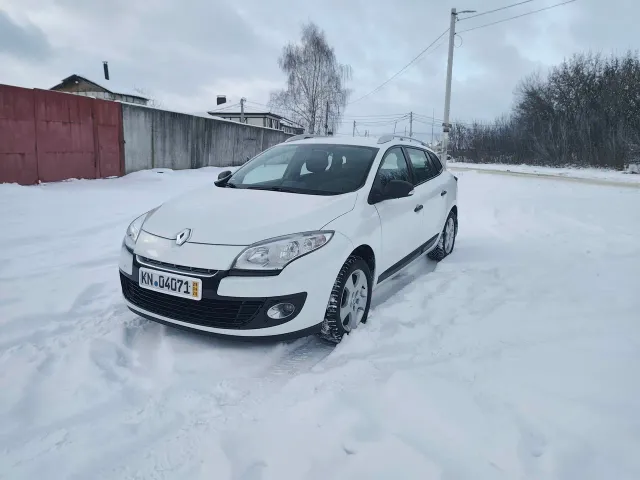 Renault Megane - фото 1