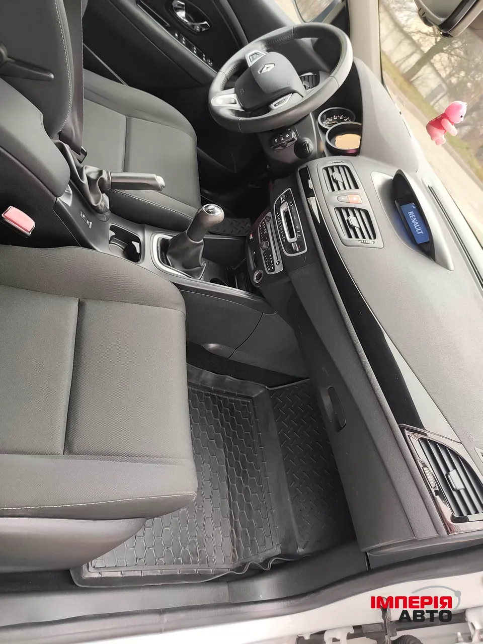 Renault Megane - фото 21