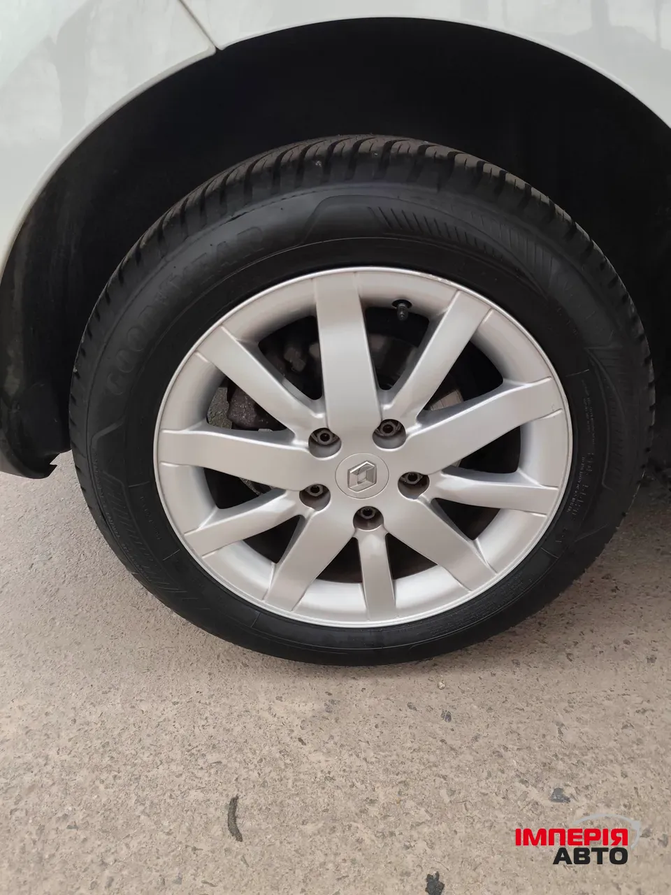 Renault Megane - фото 23