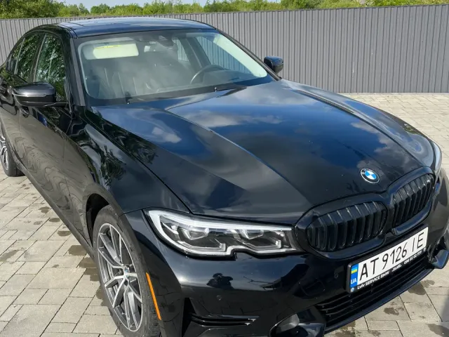 BMW 3 серії - фото 1