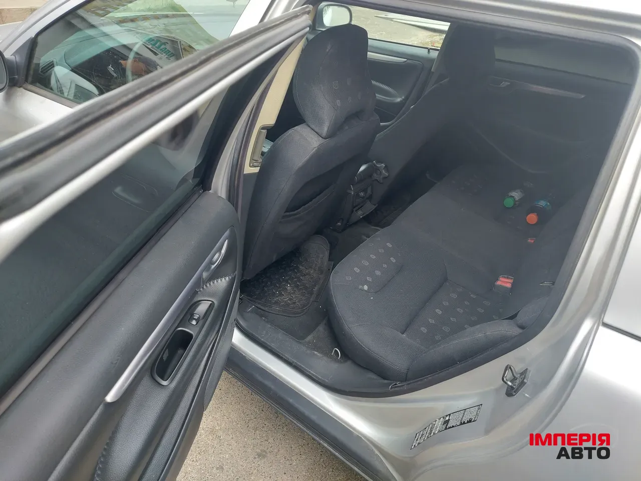 Volvo V70 - фото 11