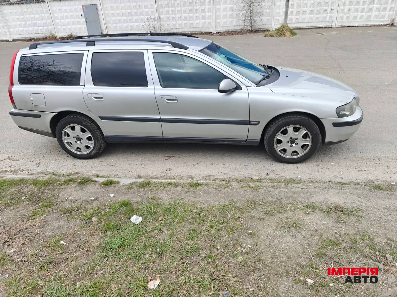 Volvo V70 - фото 2