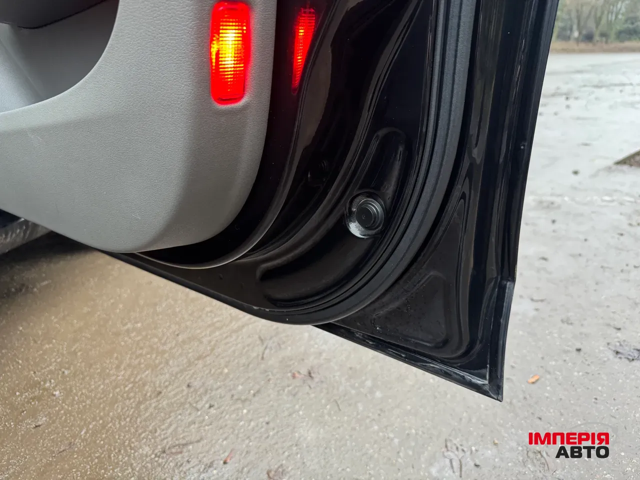 Audi A4 - фото 11