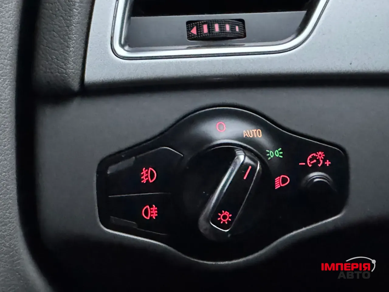 Audi A4 - фото 13