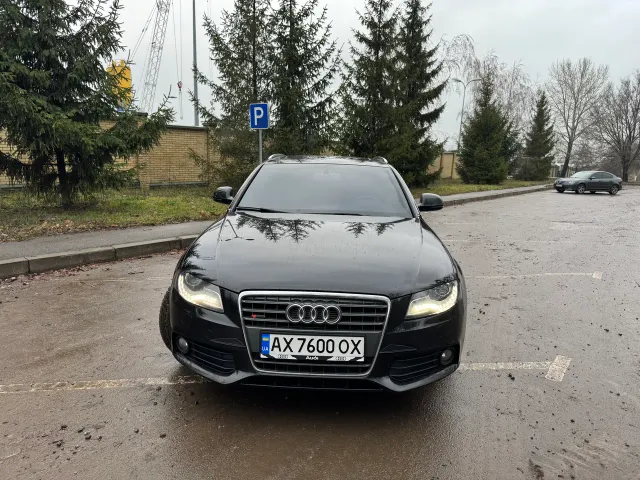 Audi A4 - фото 2