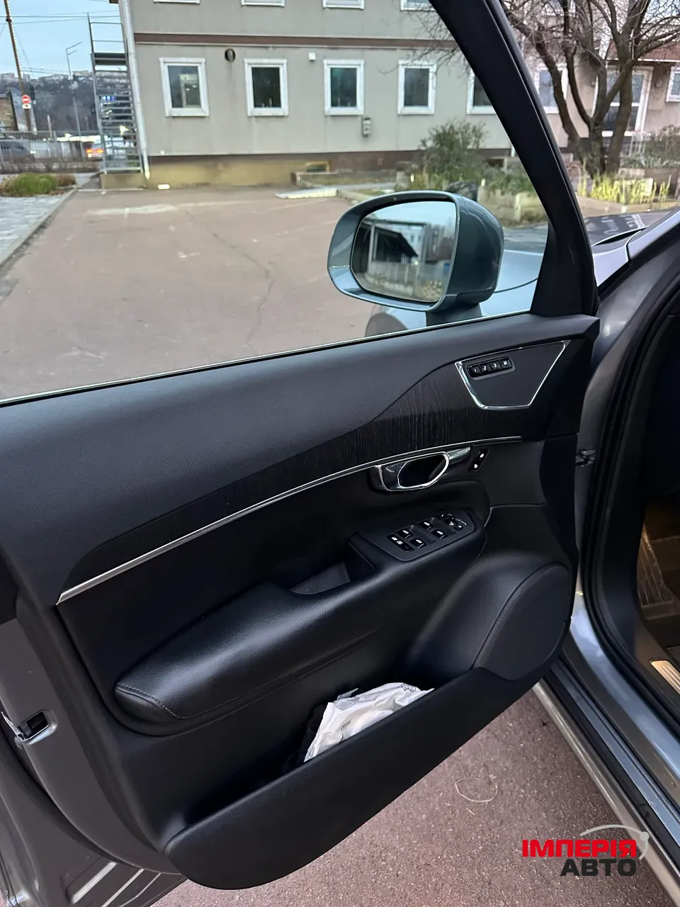 Volvo XC90 - фото 14