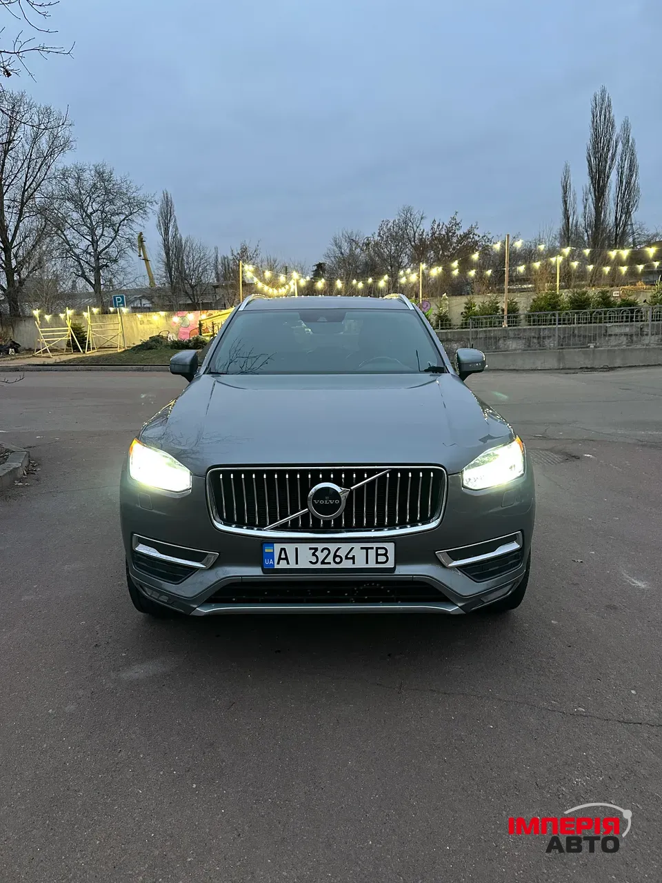 Volvo XC90 - фото 1