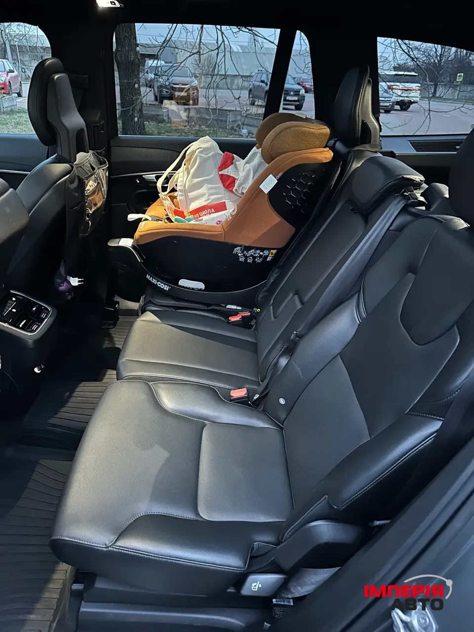 Volvo XC90 - фото 17