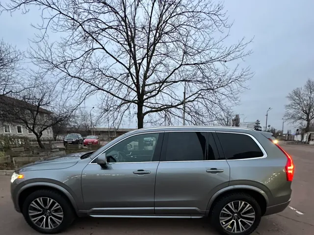 Volvo XC90 - фото 4