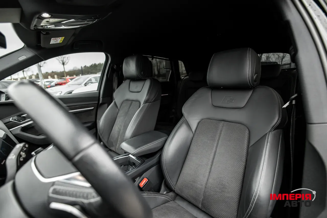 Audi e-tron - фото 40