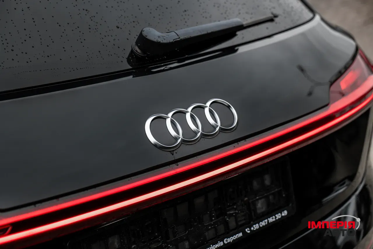 Audi e-tron - фото 19