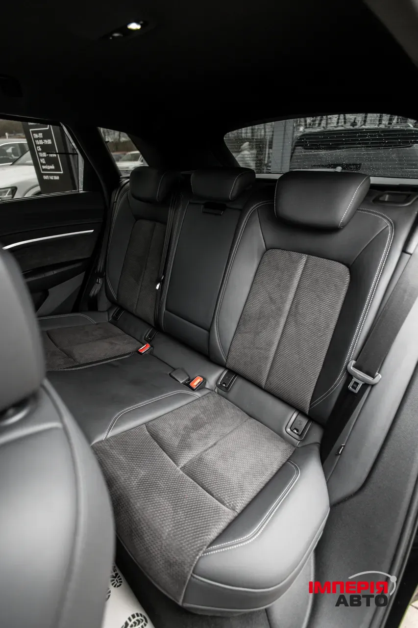 Audi e-tron - фото 37
