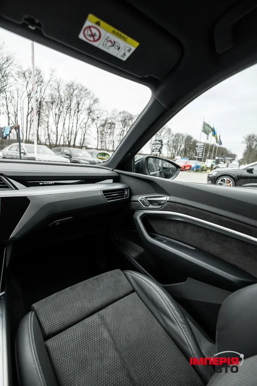 Audi e-tron - фото 50
