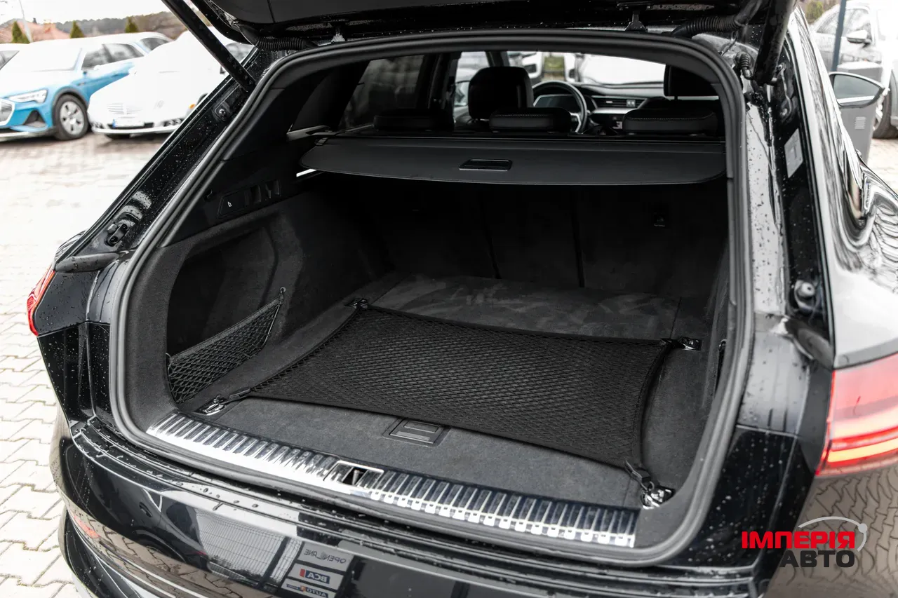 Audi e-tron - фото 16