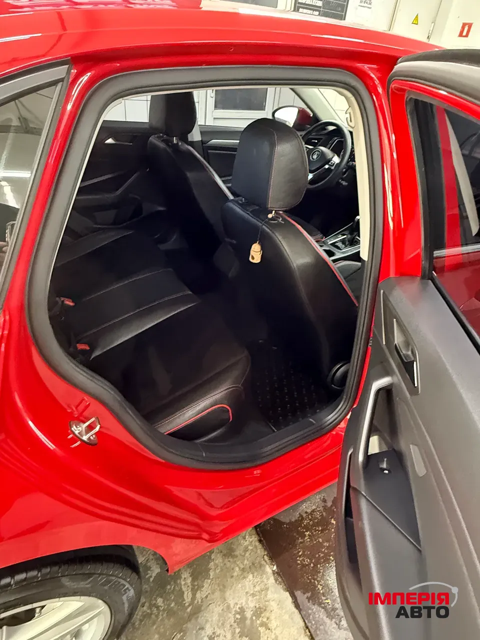 Volkswagen Jetta - фото 9