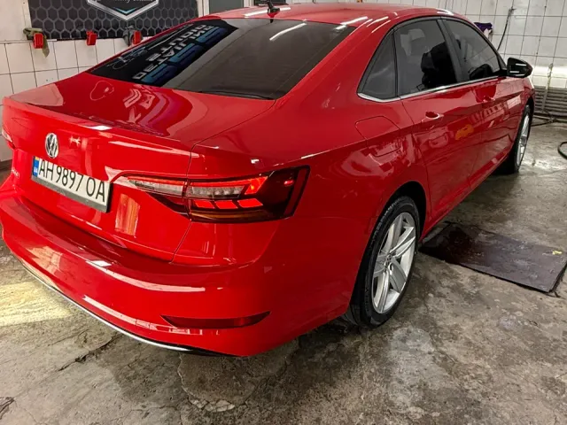 Volkswagen Jetta - фото 3