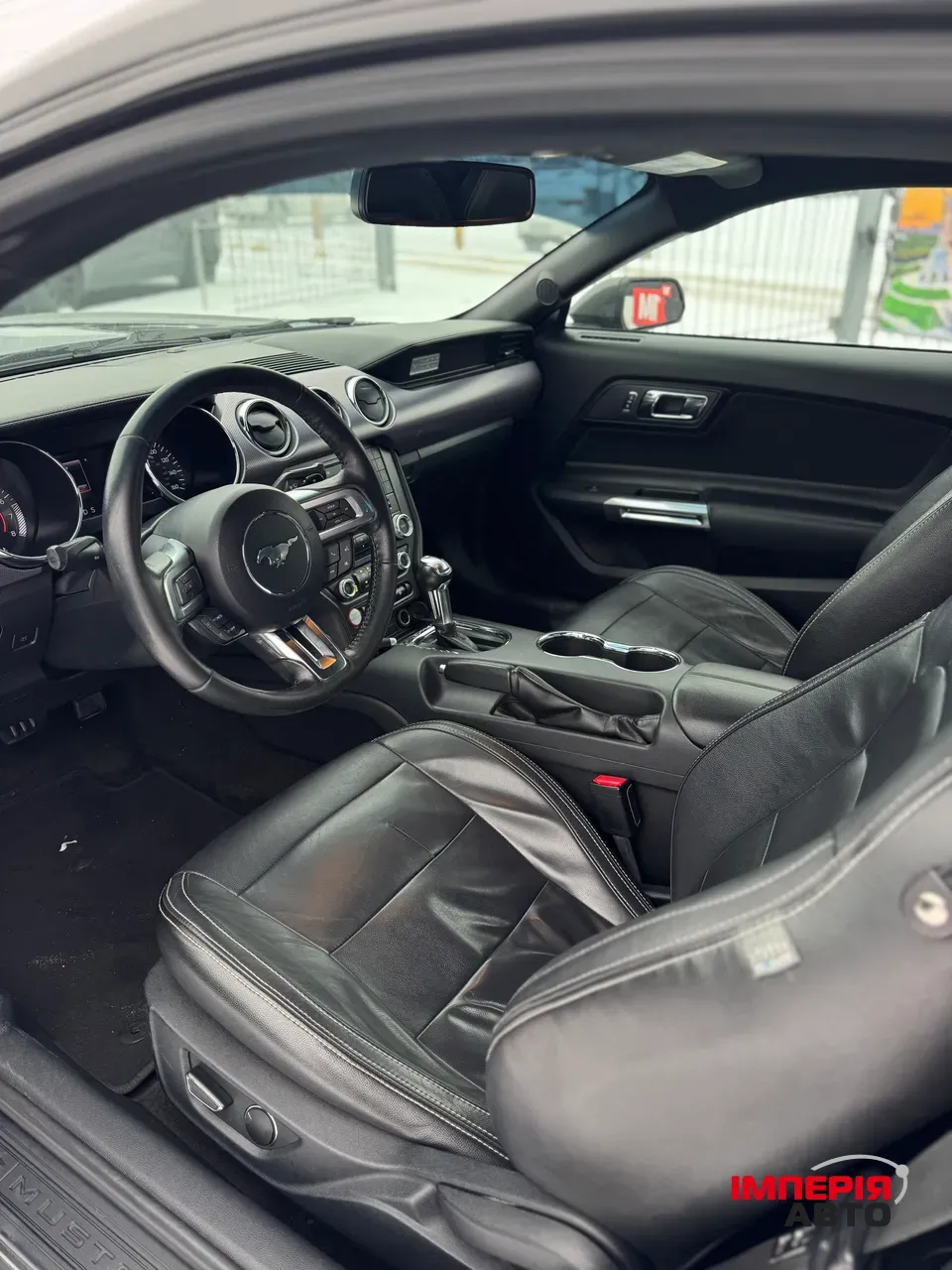 Ford Mustang - фото 8