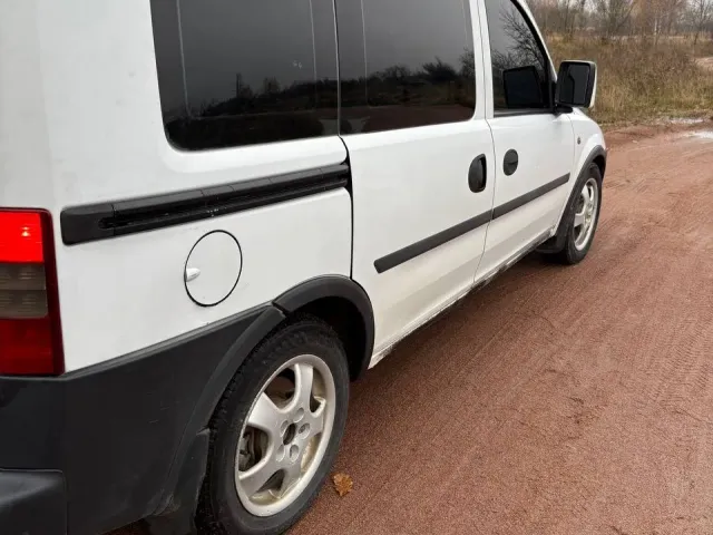 Opel Combo - фото 1