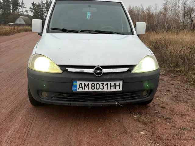 Opel Combo - фото 2