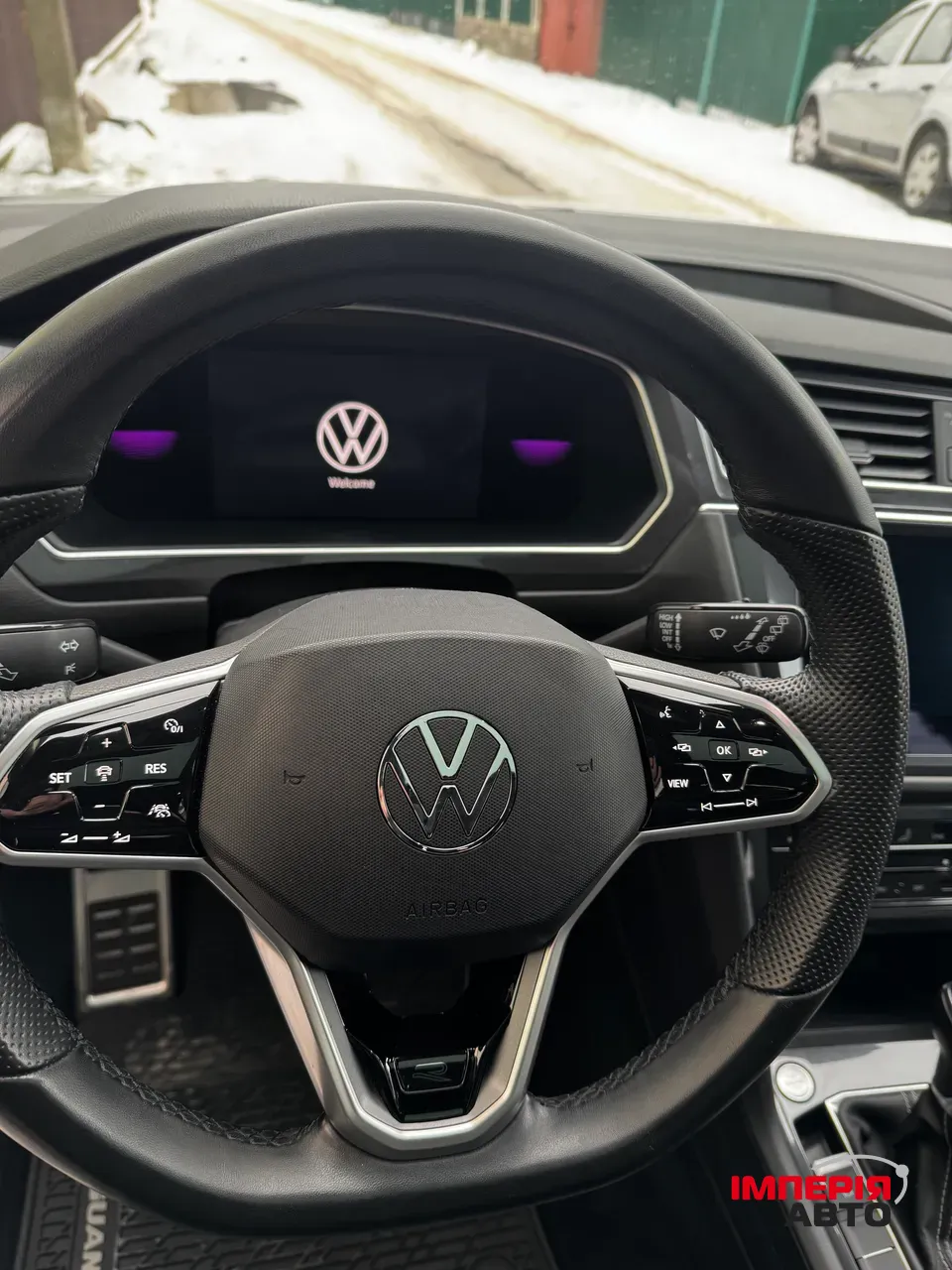 Volkswagen Tiguan - фото 14