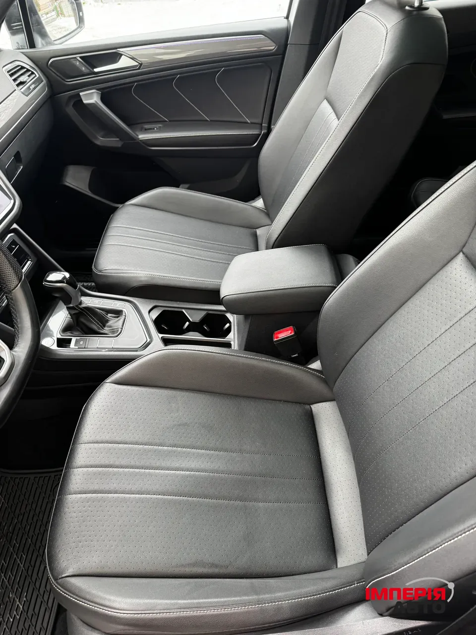 Volkswagen Tiguan - фото 18