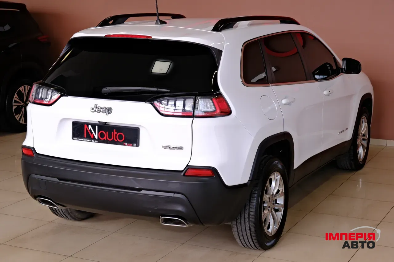 Jeep Cherokee - фото 5