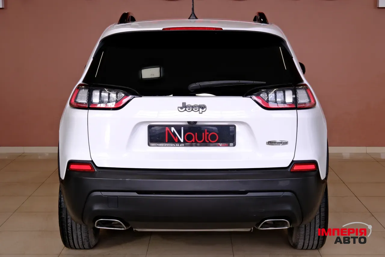 Jeep Cherokee - фото 6