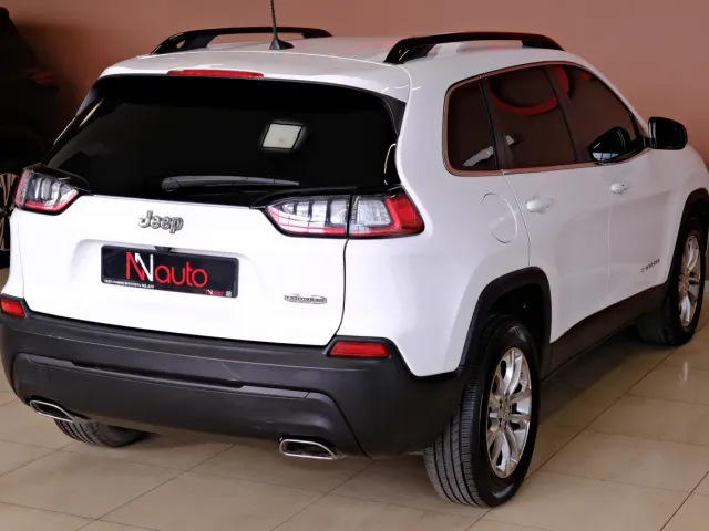 Jeep Cherokee - фото 5