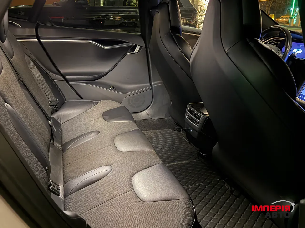 Tesla Model S - фото 15