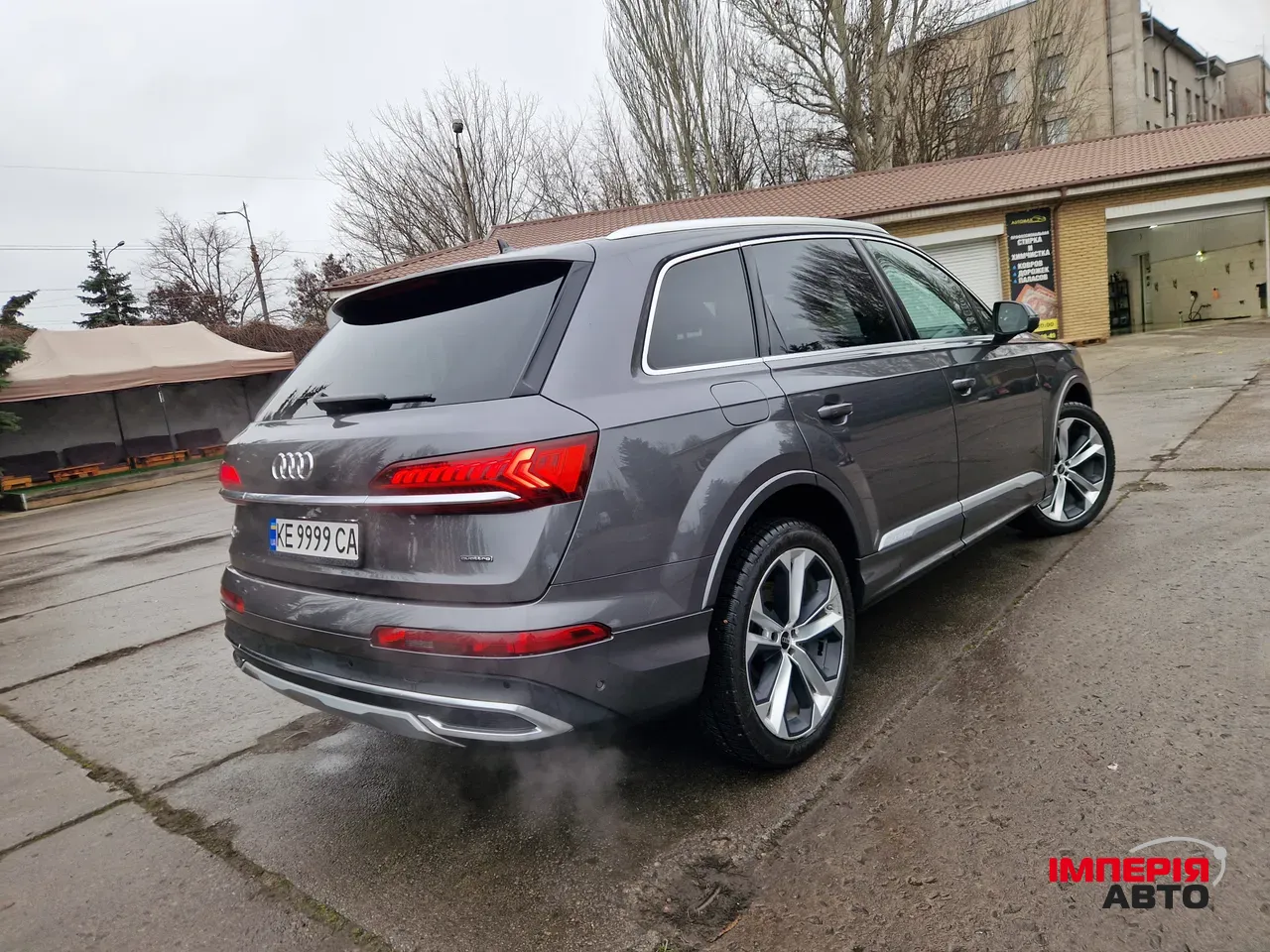 Audi Q7 - фото 4