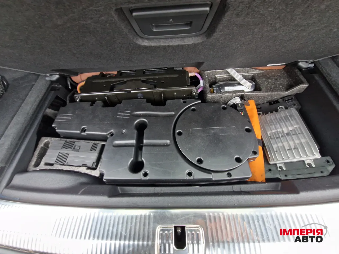 Audi Q7 - фото 40