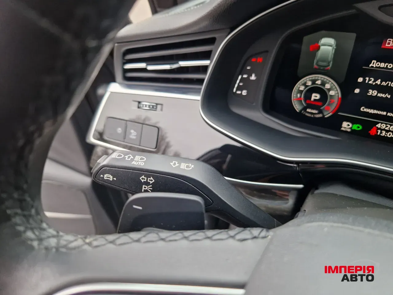 Audi Q7 - фото 21