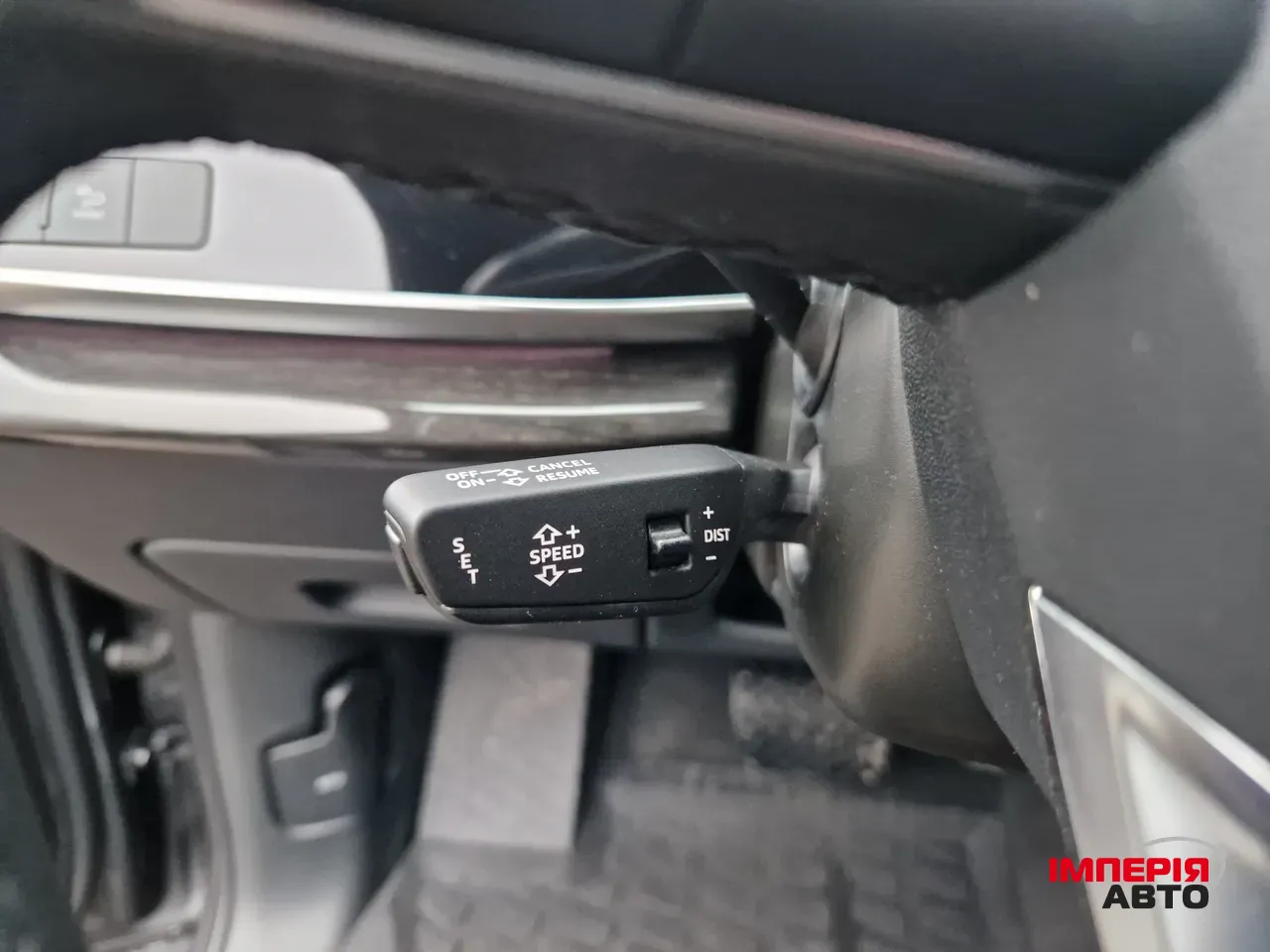 Audi Q7 - фото 22