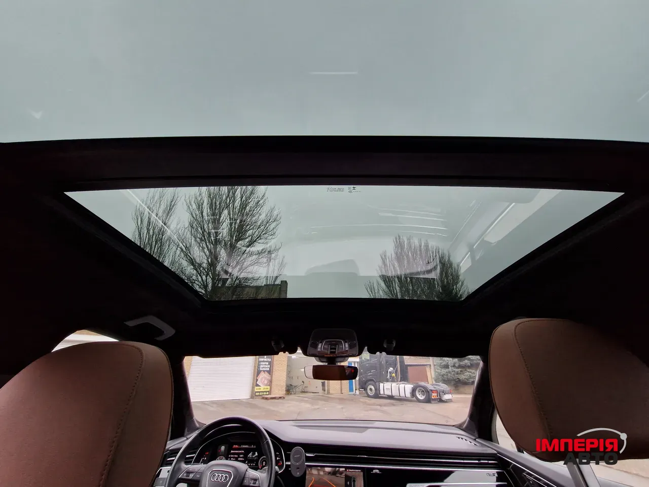 Audi Q7 - фото 31