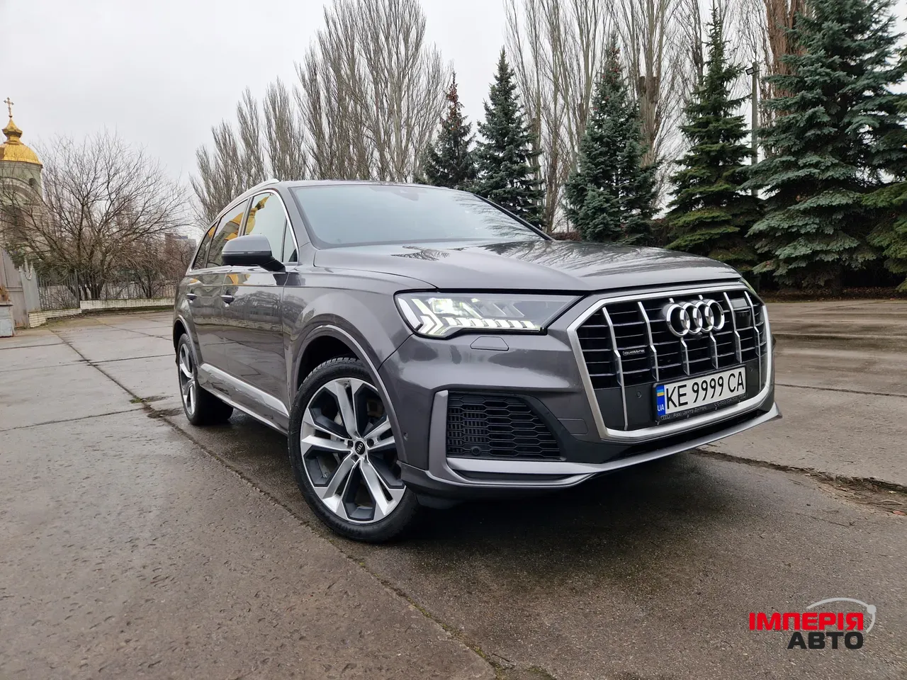 Audi Q7 - фото 8
