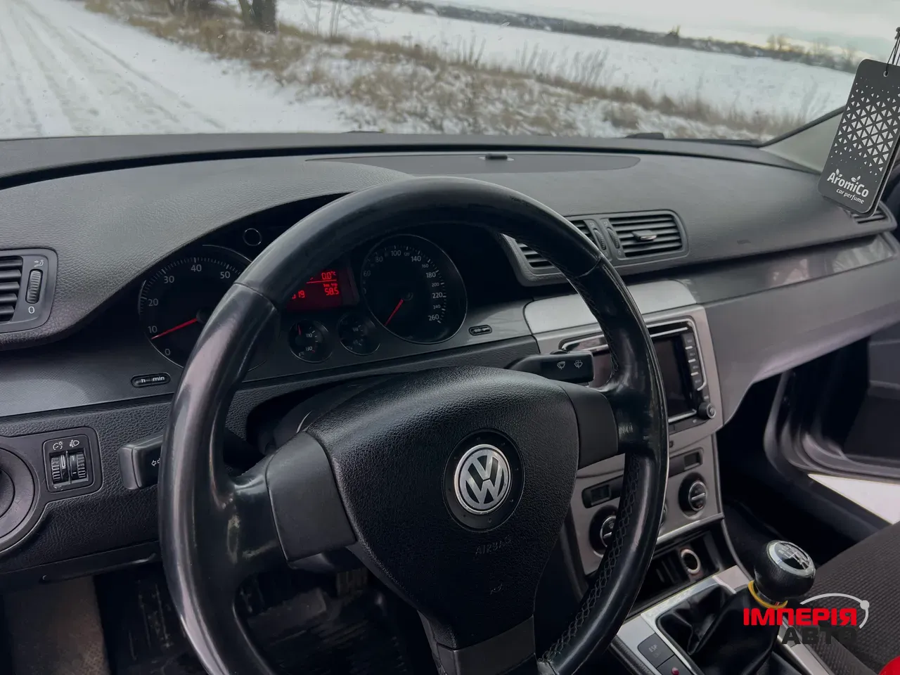Volkswagen Passat - фото 7