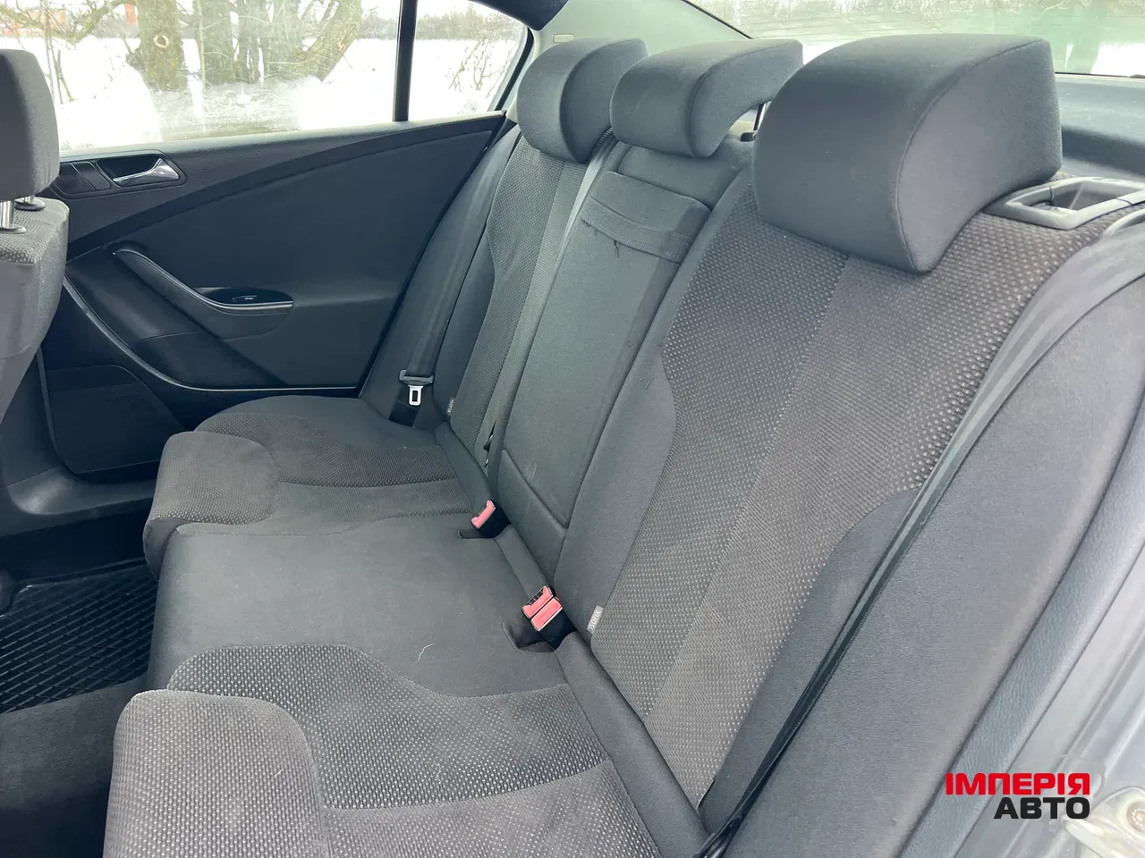 Volkswagen Passat - фото 8